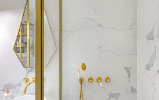 Apartamento Kintsugi en Madrid Río · detalle de la ducha