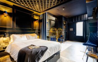 Panorámica dormitorio apartamento lujo Madrid